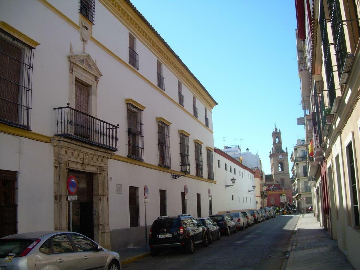 Medina Apartment And Parking Historical Center Seville Exterior photo